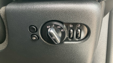 MINI Hatchback 1.5 Cooper Exclusive 3dr Auto Petrol Hatchback